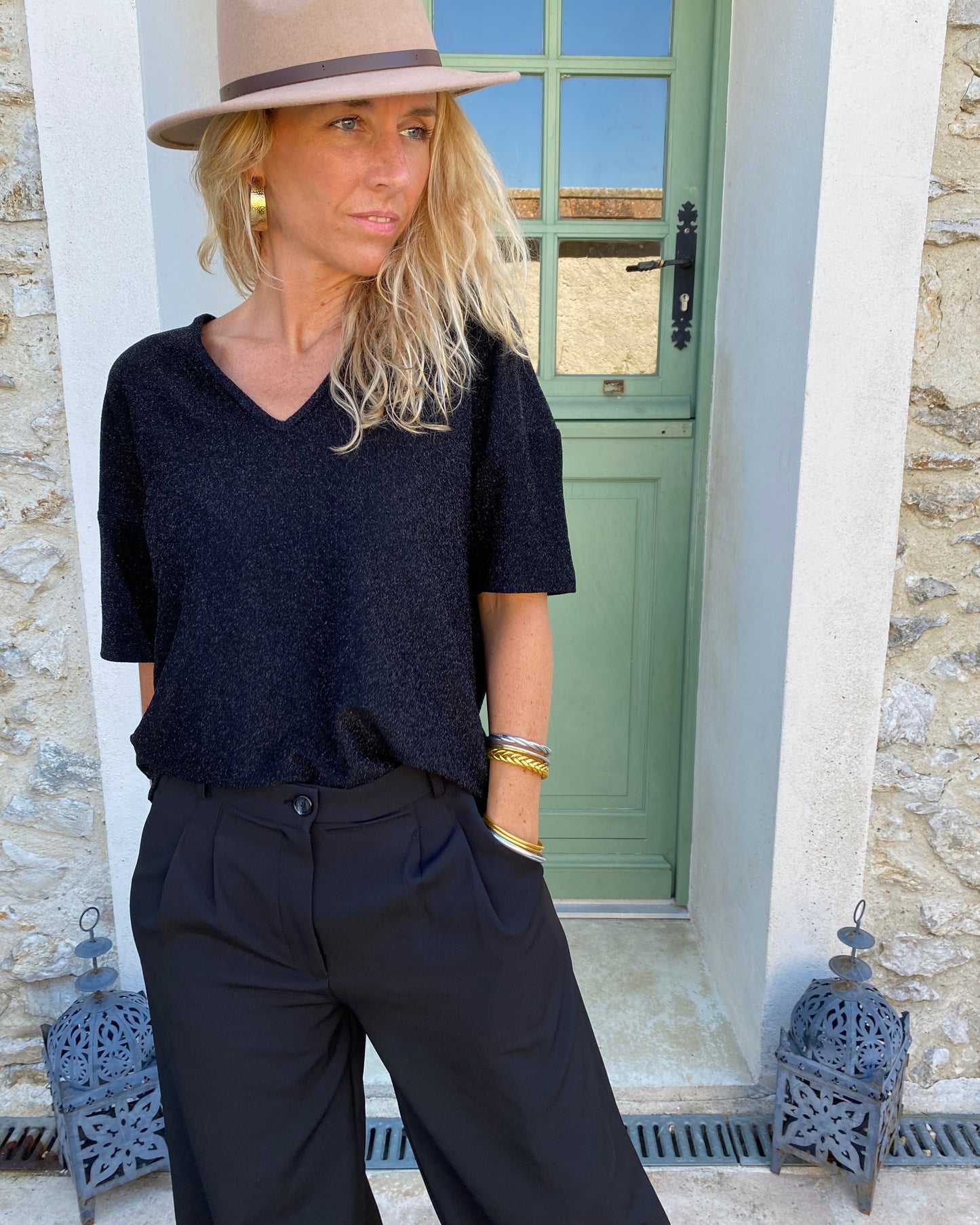 Top Black