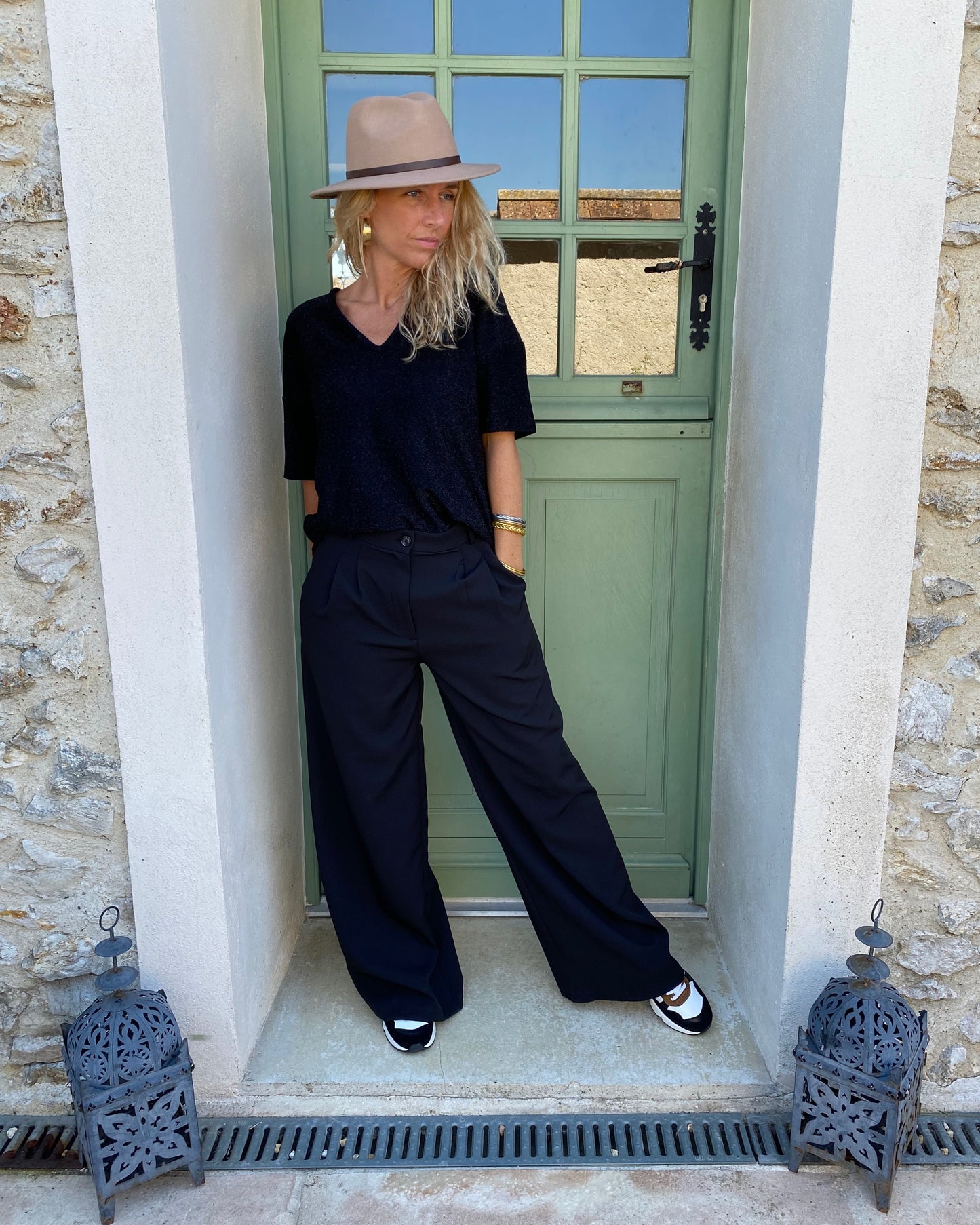Top Black